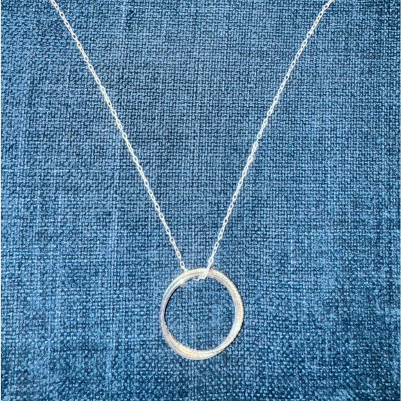 Sterling Silver /gold circle necklace with gold braid - Picture 2 of 8